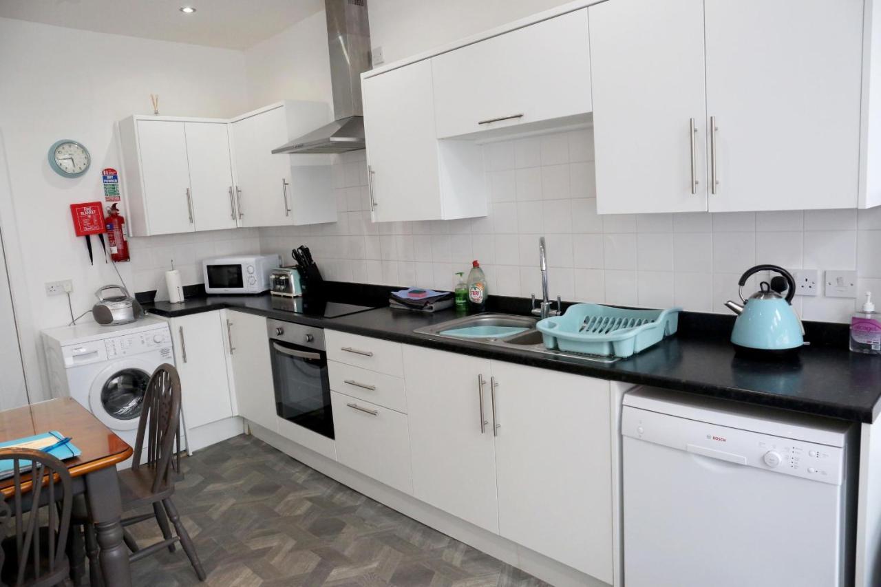 The Torrs Apartments New Mills מראה חיצוני תמונה